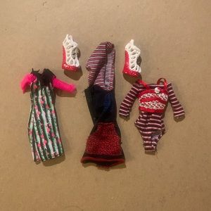 Ghoulia Yelps’ Clothing Bundle